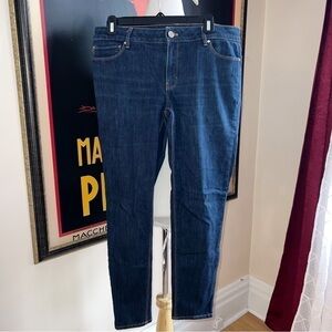White House Black Market The SKIMMER Ankle Cropped Dark Denim Jeans Size 10